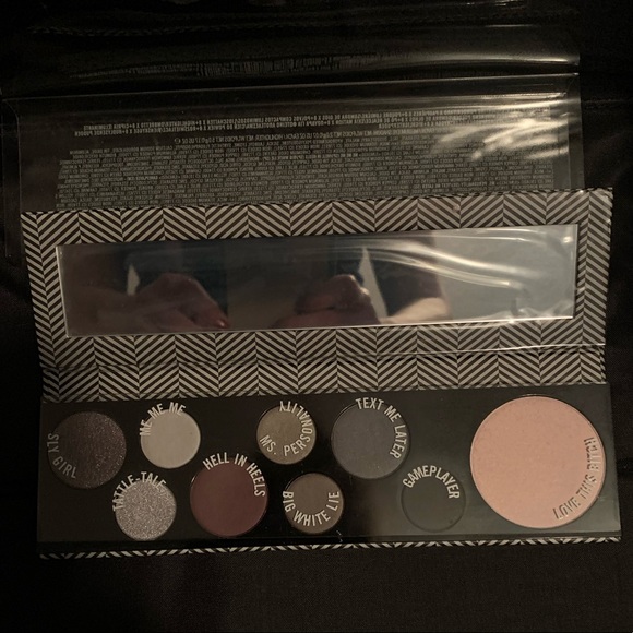 MAC Basic Bi$ch Eyeshadow NEW 100% Authentic (AB1) - Picture 2 of 5
